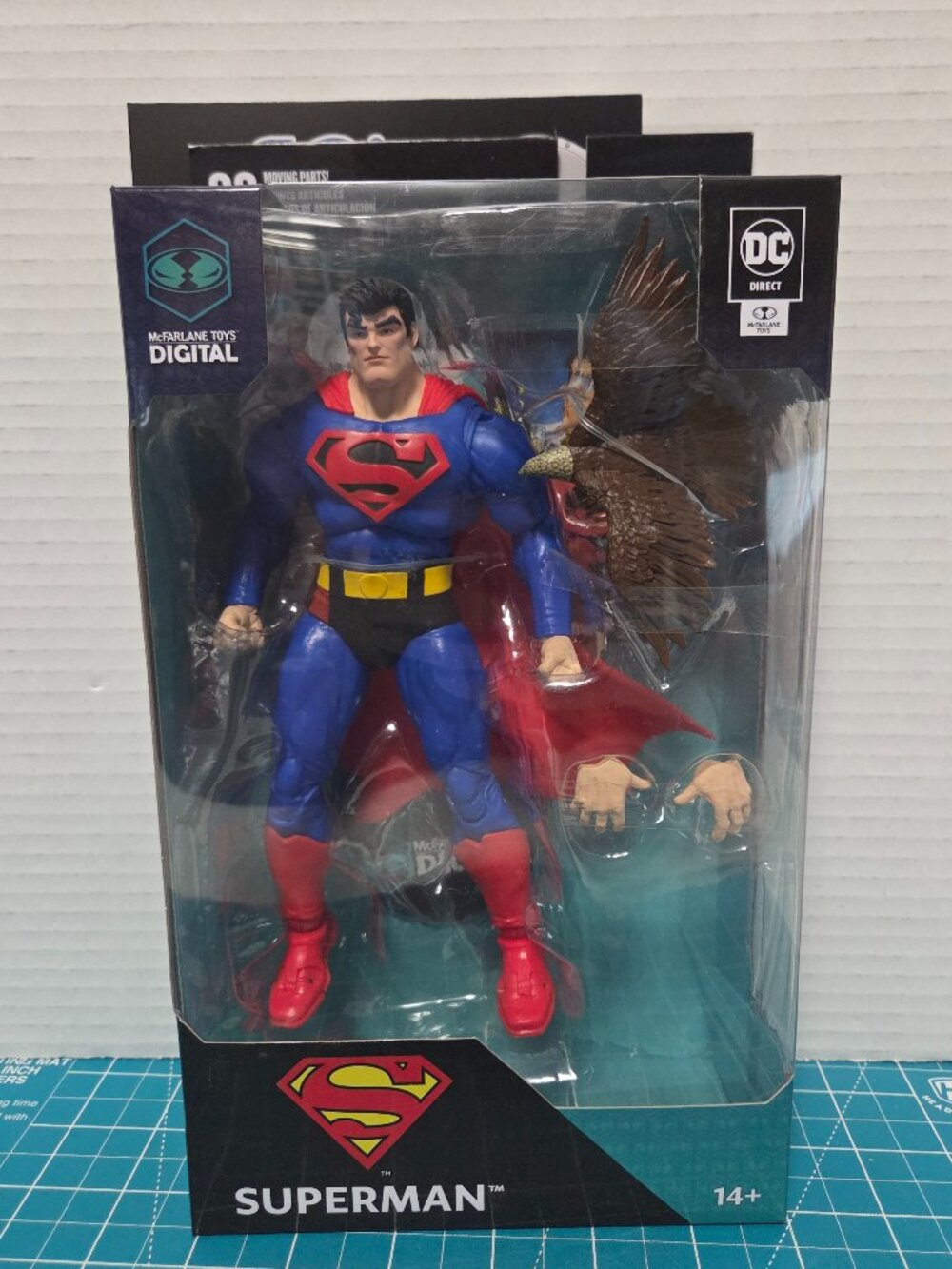 McFarlane DC Multiverse SUPERMAN (OUR WORLDS AT WAR) WITH MCFARLANE TOYS DIGITAL